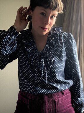 Vintage Blouse 70s Lee Mar Blue White Polka Dot Ruffle Collar Blouse | Size Medi